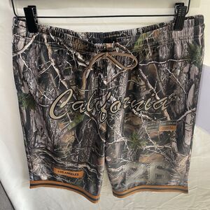Public Record Y2K 2000s Camouflage Shorts Men’s Size Medium LA California #26